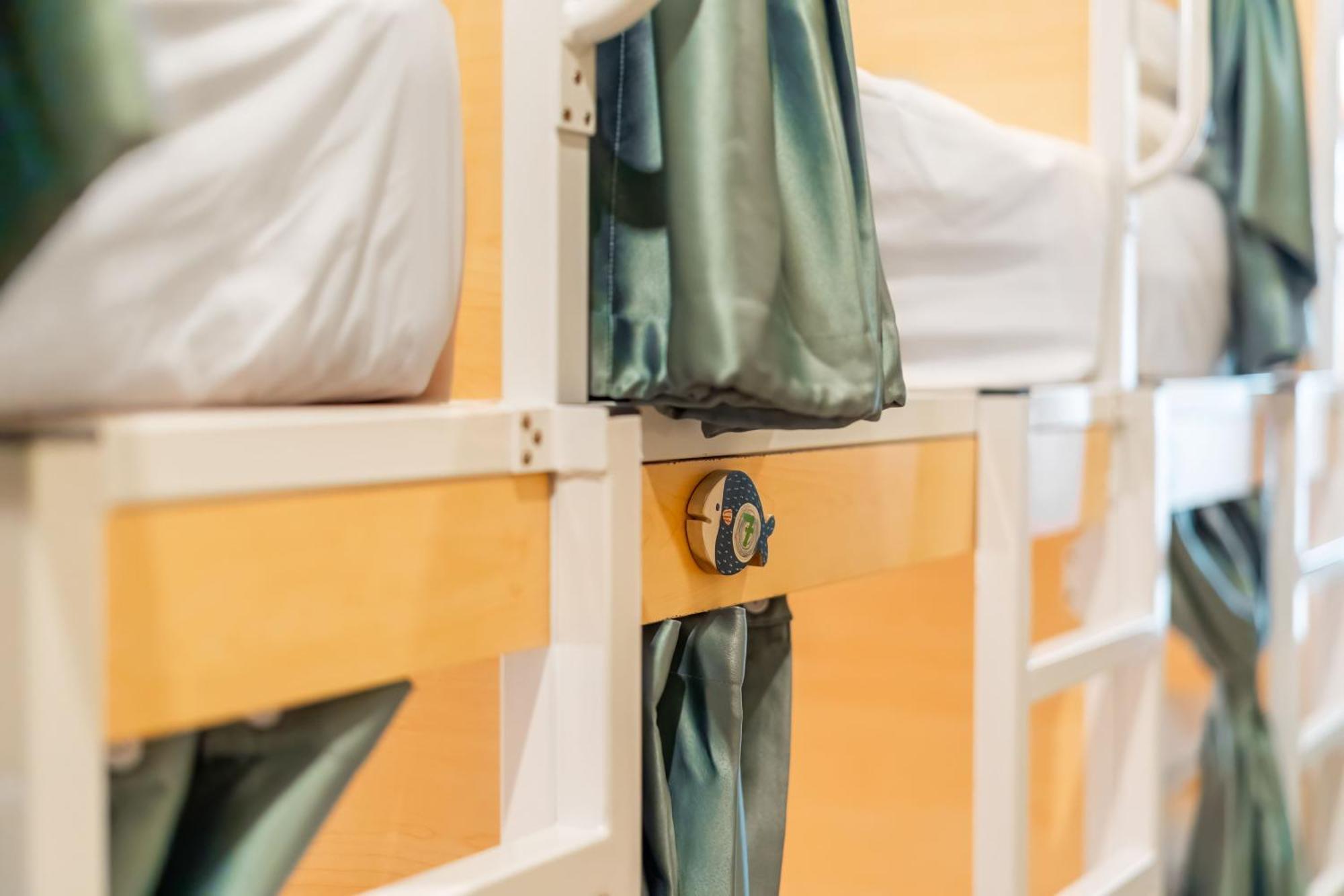 Sweett Lemon Hostel Patong Ngoại thất bức ảnh