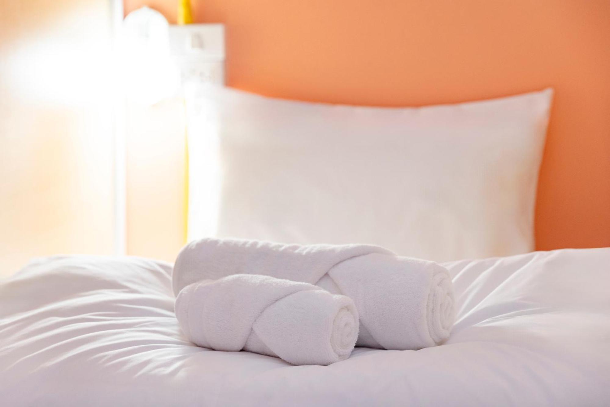 Sweett Lemon Hostel Patong Ngoại thất bức ảnh