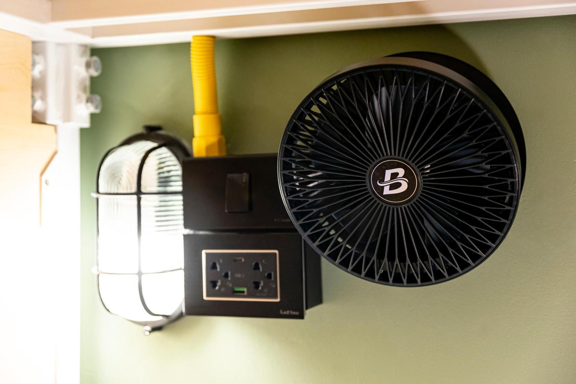 Sweett Lemon Hostel Patong Ngoại thất bức ảnh