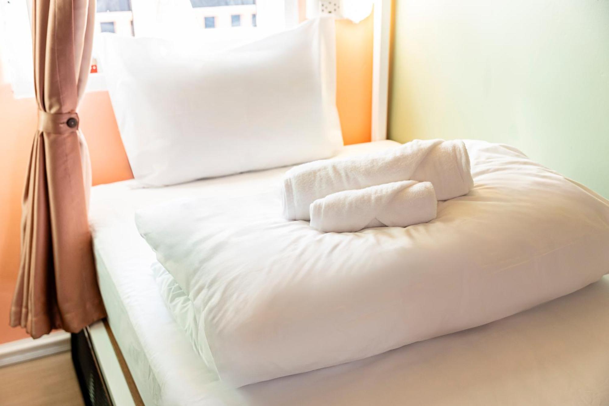 Sweett Lemon Hostel Patong Ngoại thất bức ảnh