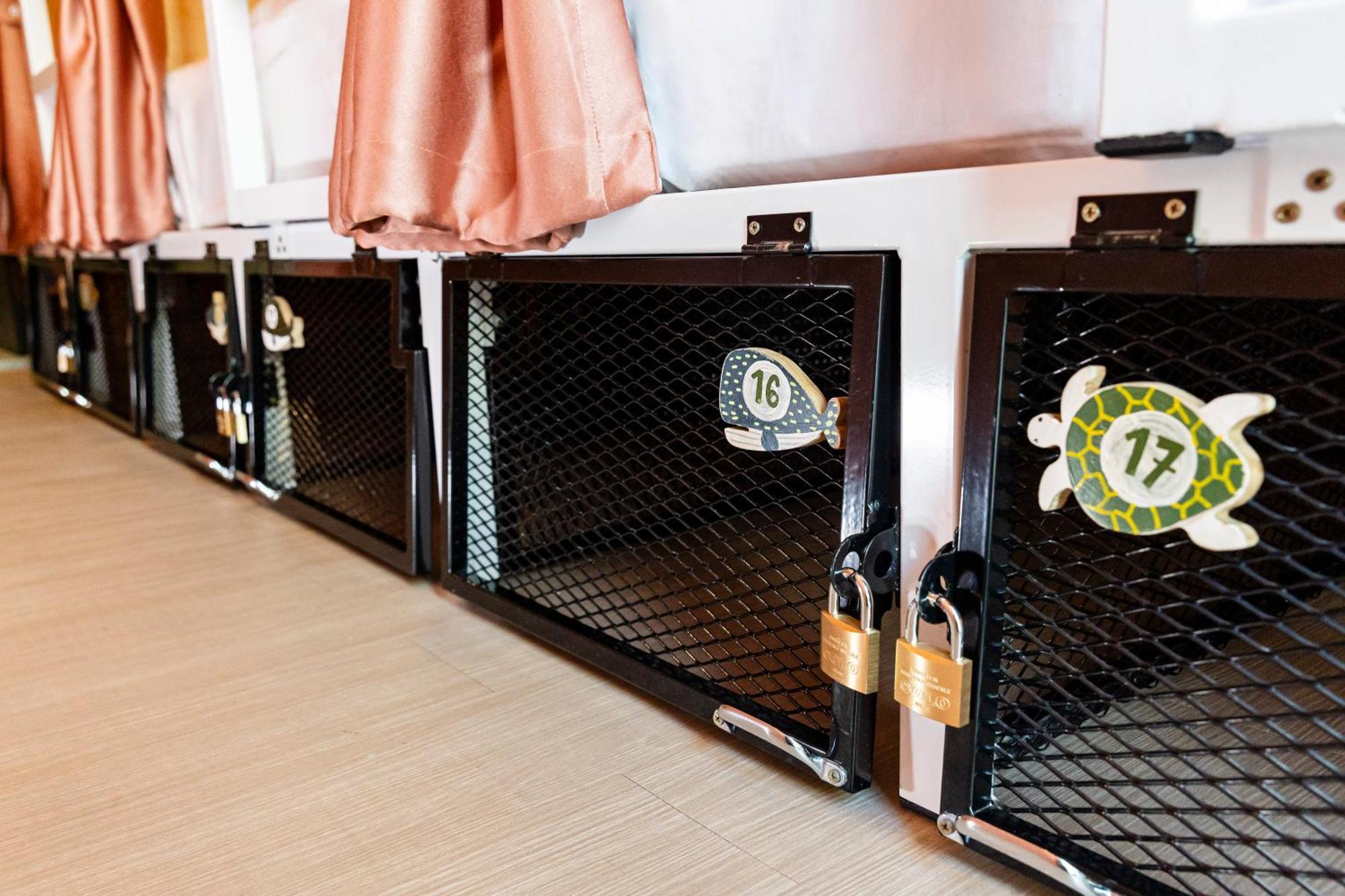 Sweett Lemon Hostel Patong Ngoại thất bức ảnh